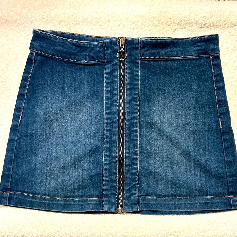 Celebrity Pink girls skirt